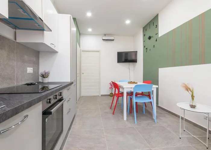 Sabotino Apartment *